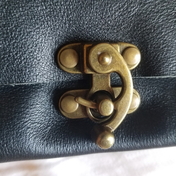 Roaminate handmade black leather crossbody clutch purse small flaw - Picture 10 of 12